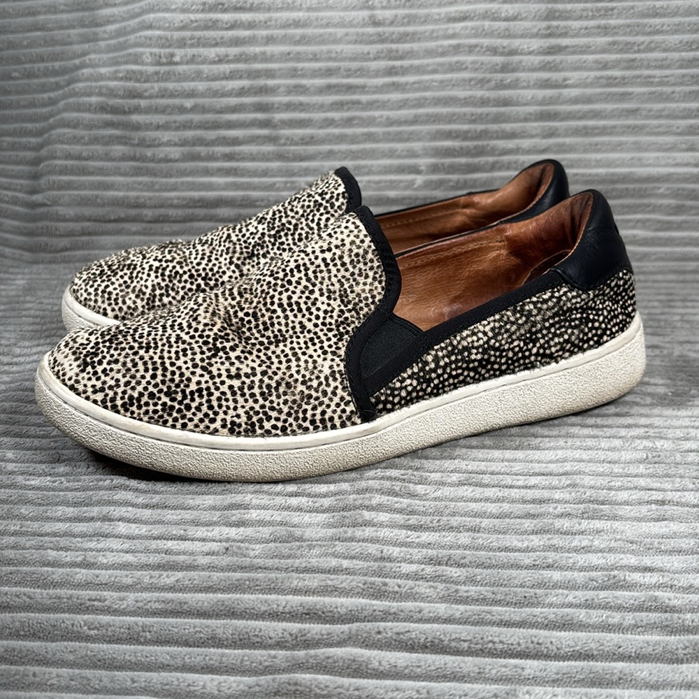 UGG Black and Tan CAS Exotic Genuine Calf Hair Slip Ons Women’s Sz. 7.5 - Picture 6 of 10